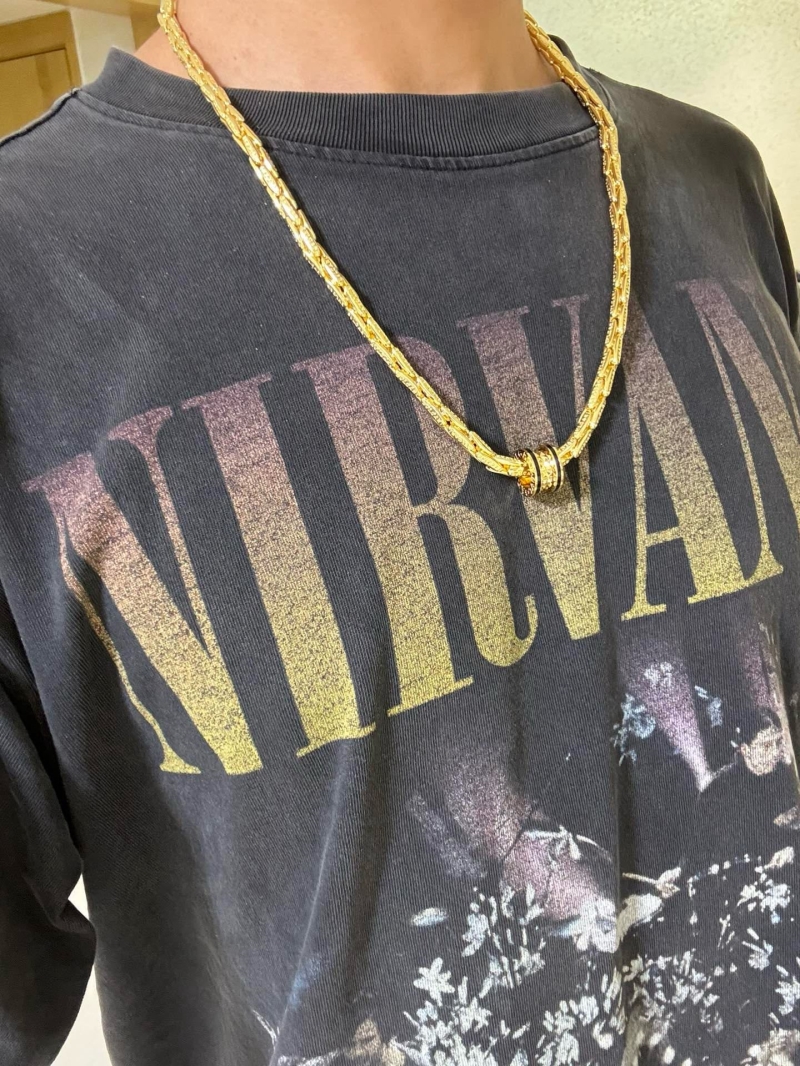 Bv1g*ai necklaces